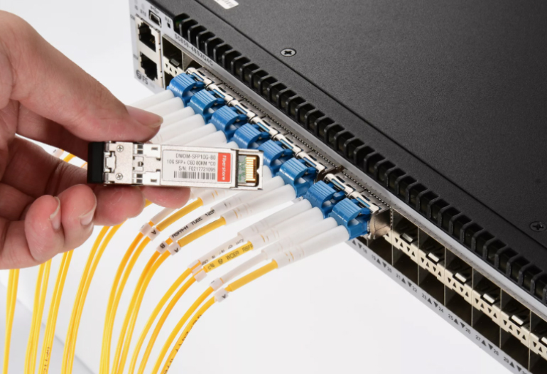 QSFP-Hochgeschwindigkeits-Signalkabelausrüstungslösungen